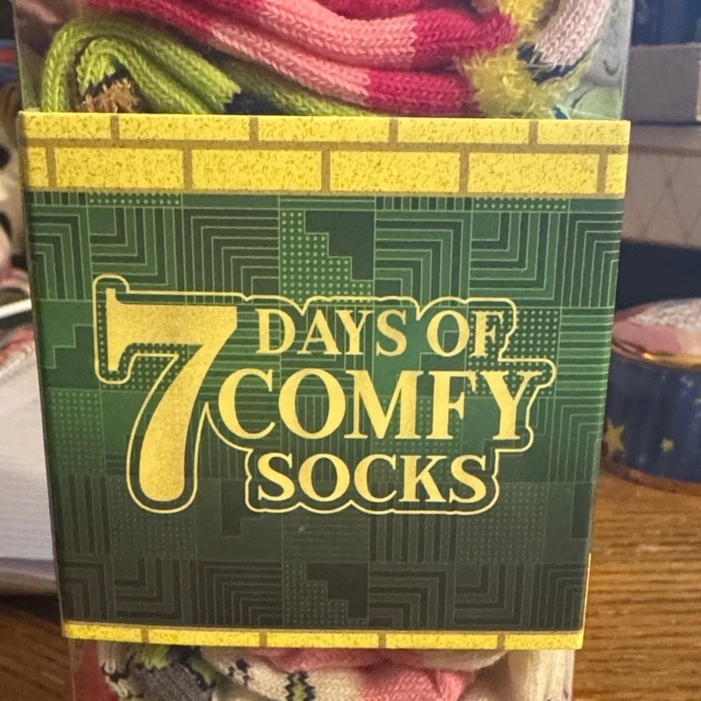 Wicked 7 Days of Comfy Socks Set